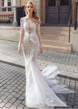Long Sleeve Ivory Lace Shimmering Tulle Wedding Dress